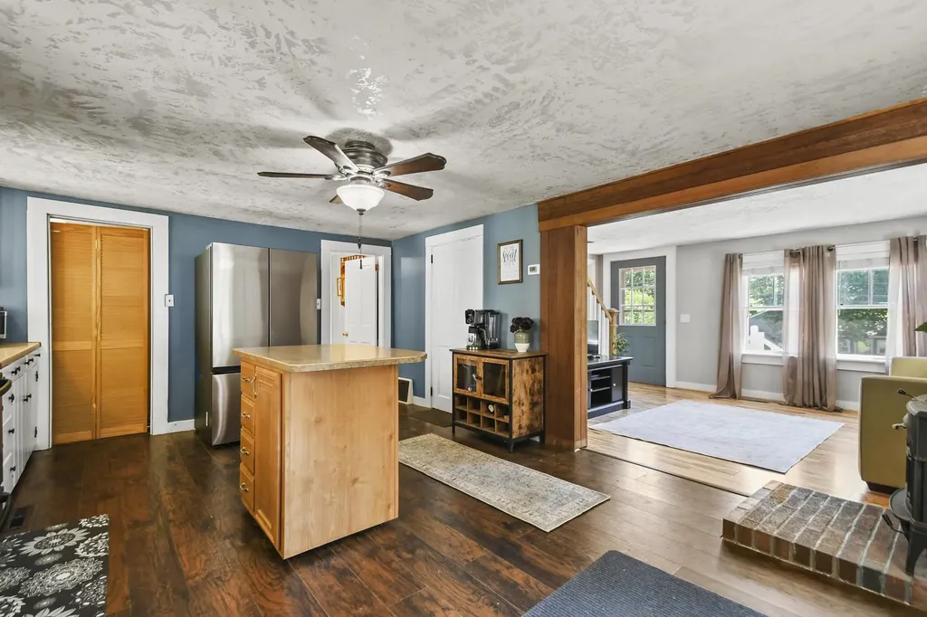 66 Squantum Road Jaffrey NH 03452