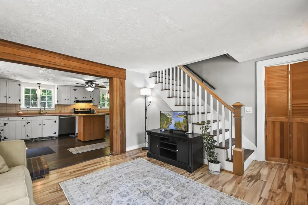 66 Squantum Road Jaffrey NH 03452