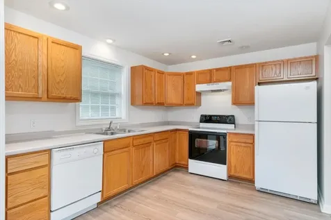 38 Abbey Road Brentwood NH 03833