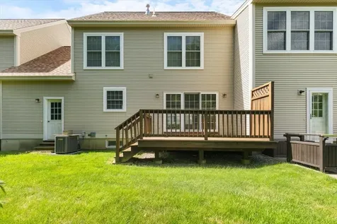 38 Abbey Road Brentwood NH 03833