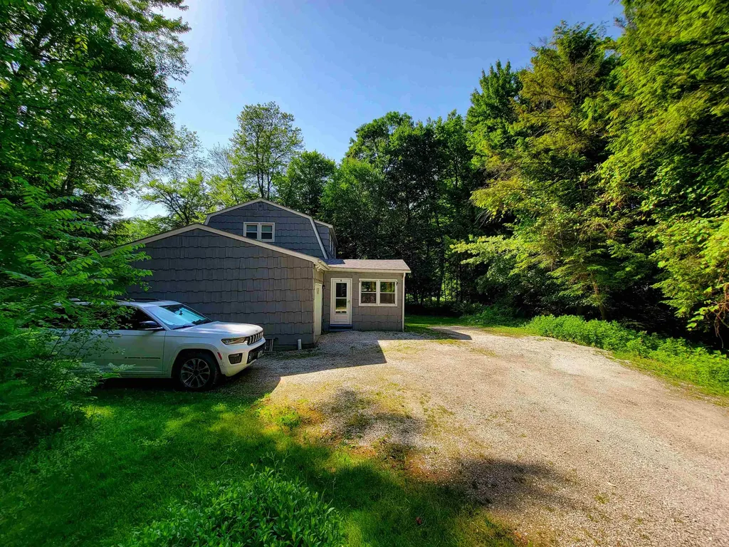 6 Cypress Lane Essex VT 05452