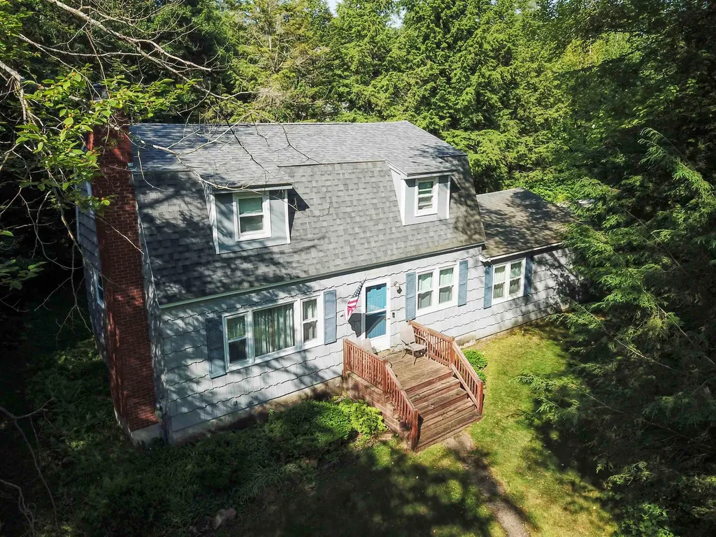 6 Cypress Lane Essex VT 05452