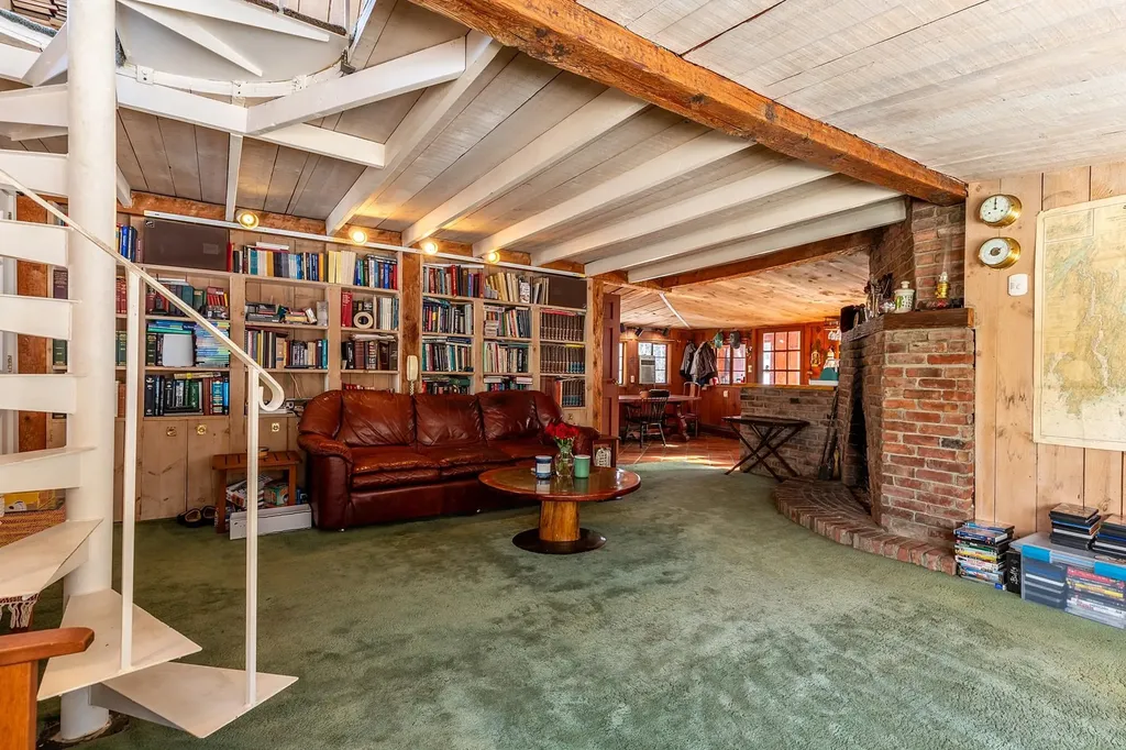 340 Melendy Hill Road Londonderry VT 05155