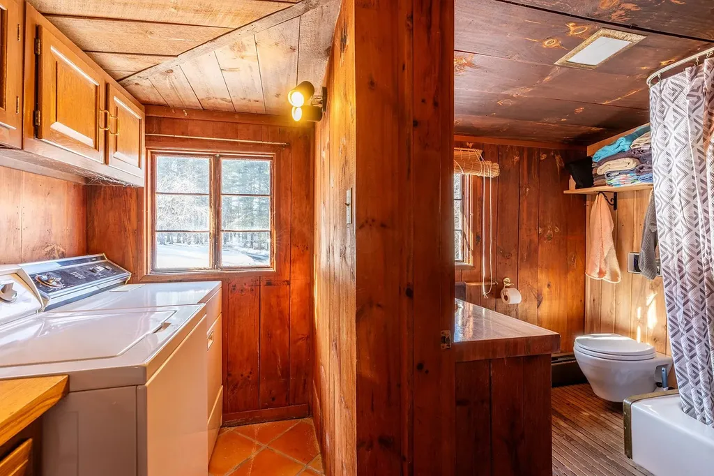 340 Melendy Hill Road Londonderry VT 05155