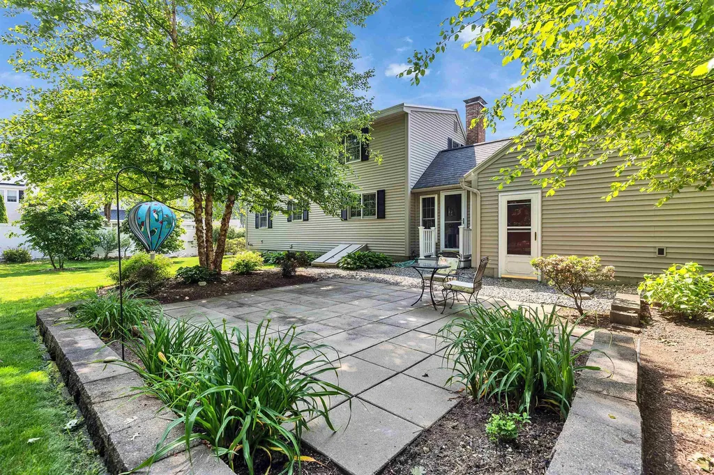 401 Woodcrest Court Manchester NH 03109
