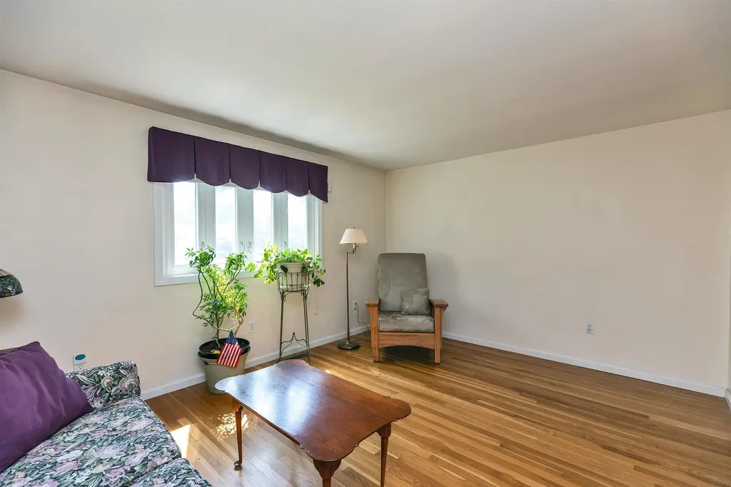 401 Woodcrest Court Manchester NH 03109