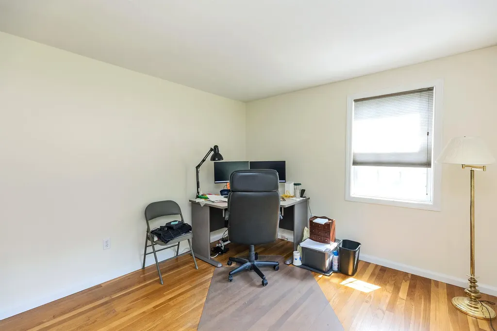 401 Woodcrest Court Manchester NH 03109
