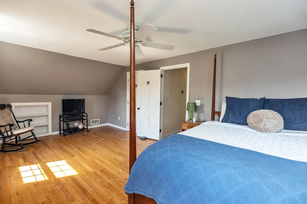 401 Woodcrest Court Manchester NH 03109
