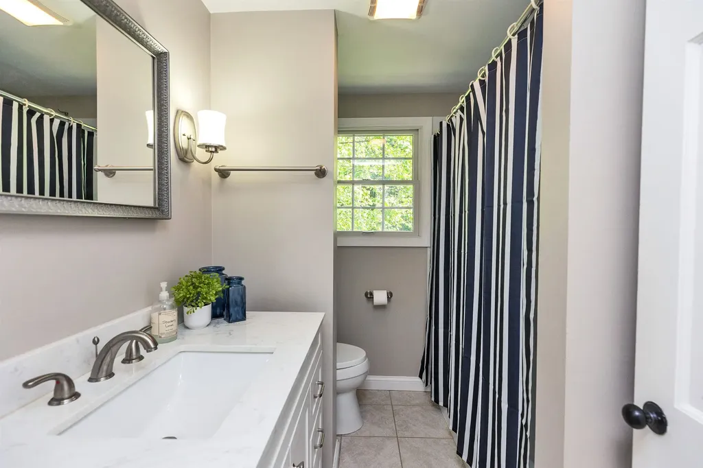 401 Woodcrest Court Manchester NH 03109