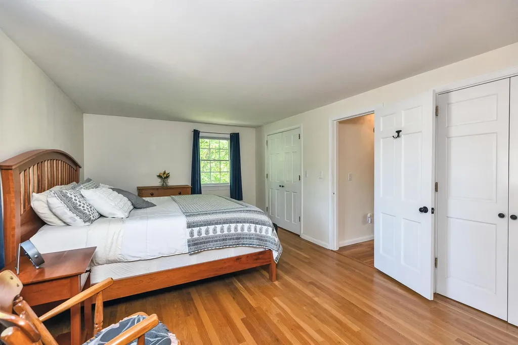 401 Woodcrest Court Manchester NH 03109
