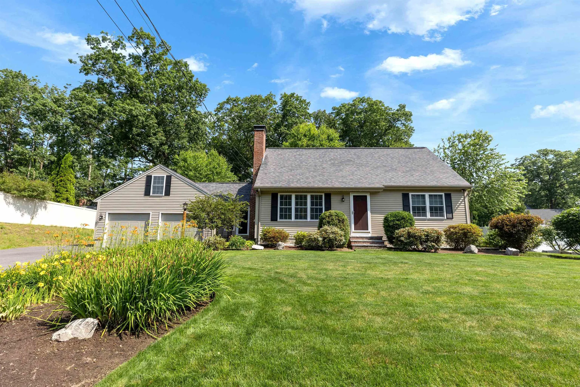 401 Woodcrest Court Manchester NH 03109