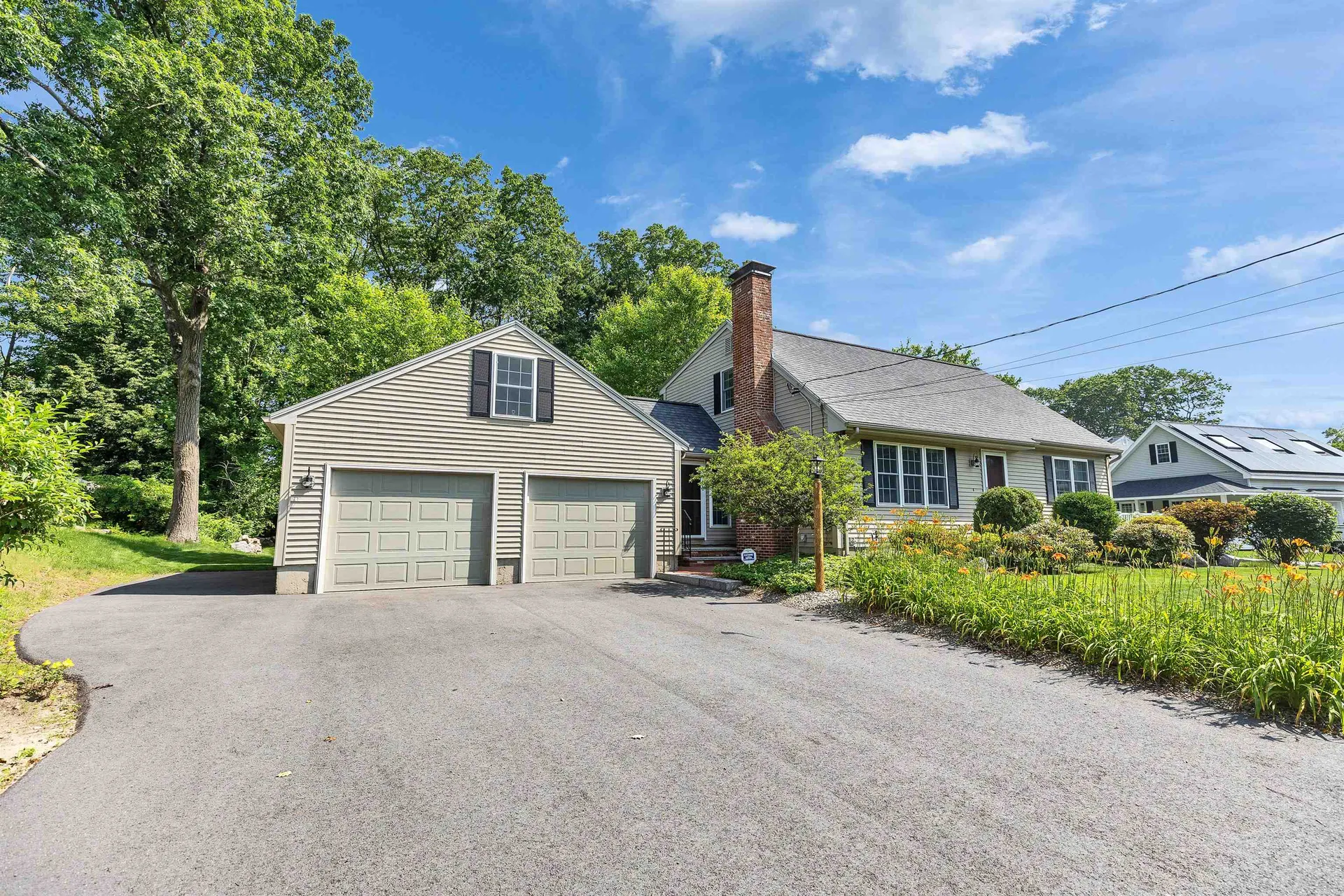 401 Woodcrest Court Manchester NH 03109