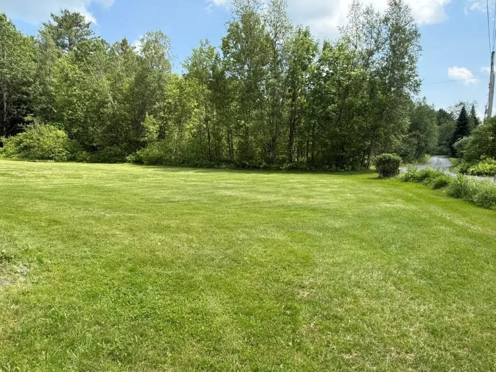 25 Rogers Way Canaan NH 03741