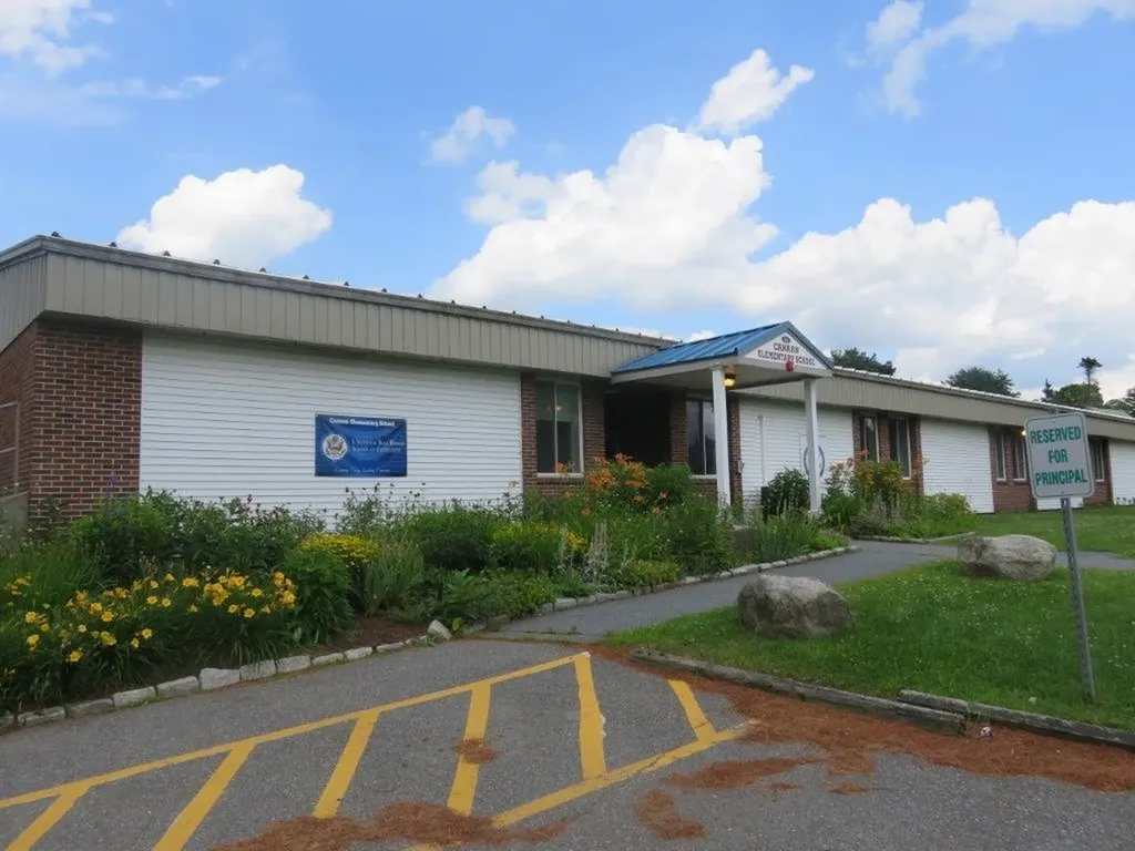 25 Rogers Way Canaan NH 03741