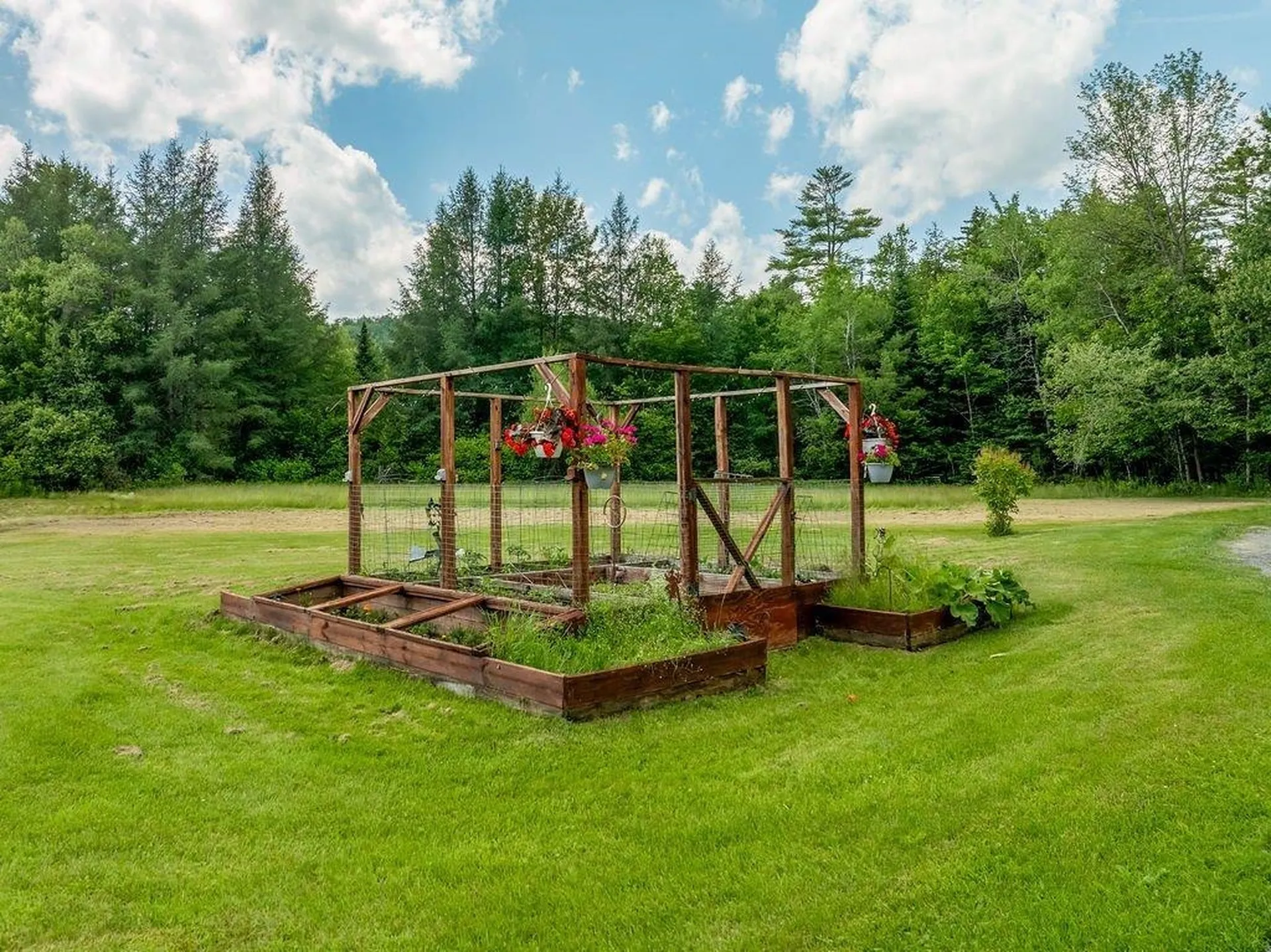 25 Rogers Way Canaan NH 03741