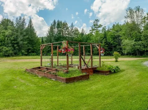 25 Rogers Way Canaan NH 03741