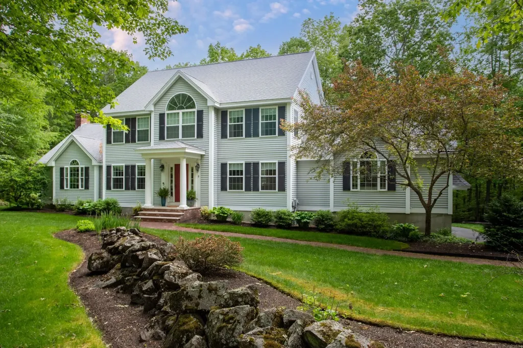 9 Deerhaven Drive Exeter NH 03833