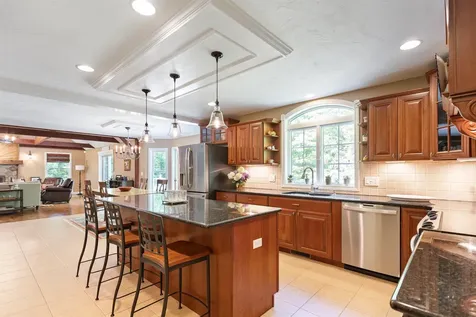 9 Deerhaven Drive Exeter NH 03833
