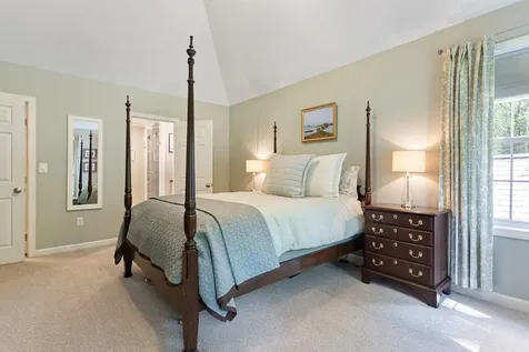 9 Deerhaven Drive Exeter NH 03833