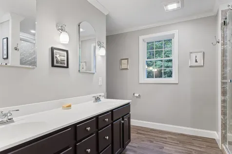 9 Deerhaven Drive Exeter NH 03833