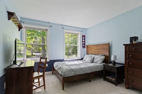 9 Deerhaven Drive Exeter NH 03833