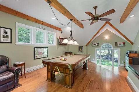 9 Deerhaven Drive Exeter NH 03833