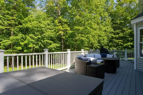 9 Deerhaven Drive Exeter NH 03833