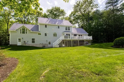 9 Deerhaven Drive Exeter NH 03833