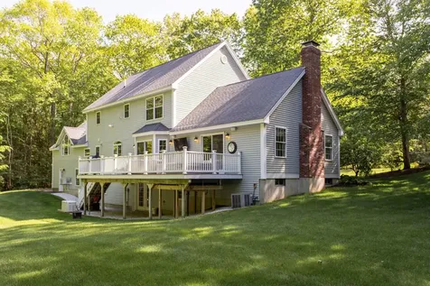 9 Deerhaven Drive Exeter NH 03833
