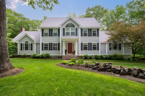 9 Deerhaven Drive Exeter NH 03833