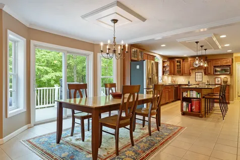 9 Deerhaven Drive Exeter NH 03833
