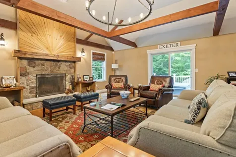 9 Deerhaven Drive Exeter NH 03833