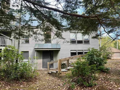 18B Pioneer Point Grantham NH 03753