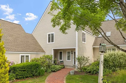 5 Fells Way Laconia NH 03246