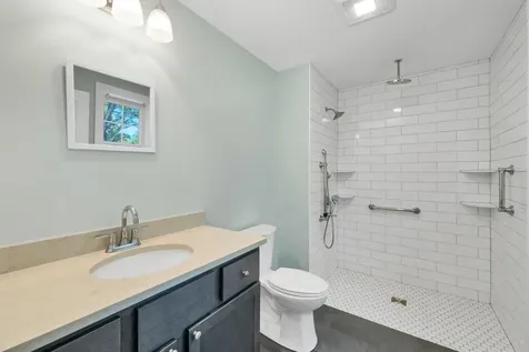 53 Richards Way Farmington NH 03835