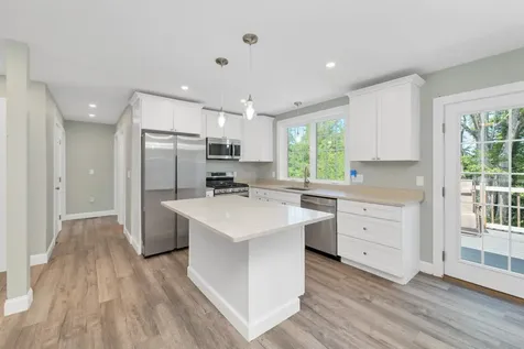 53 Richards Way Farmington NH 03835