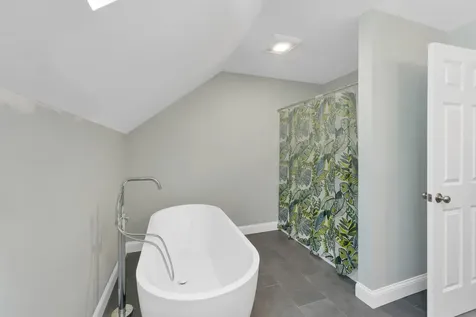 53 Richards Way Farmington NH 03835