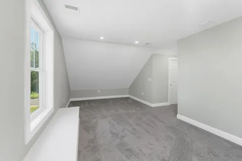 53 Richards Way Farmington NH 03835