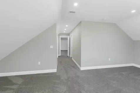 53 Richards Way Farmington NH 03835