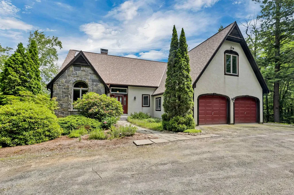 58 Kearsarge Road New London NH 03257