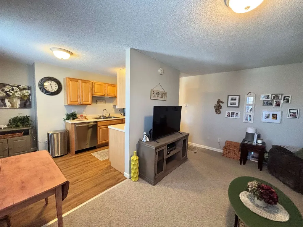 87 Winnacunnet Road Hampton NH 03842