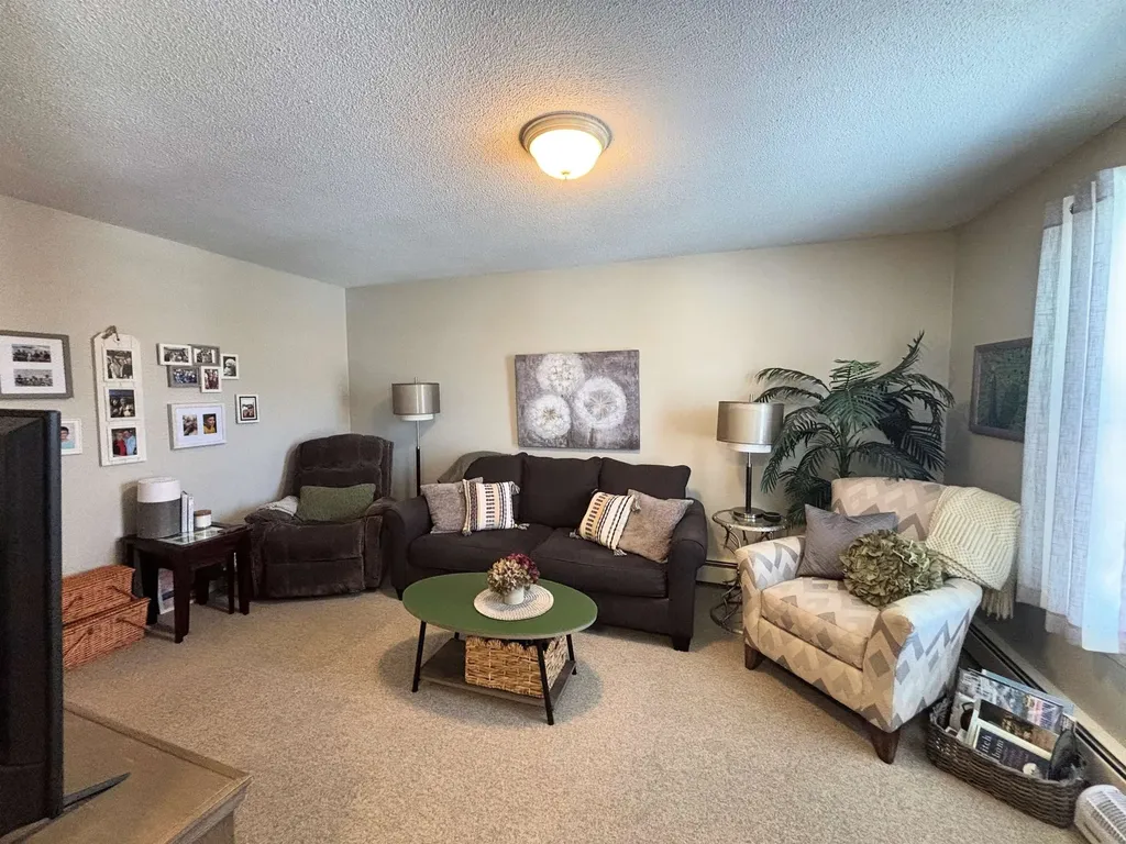 87 Winnacunnet Road Hampton NH 03842