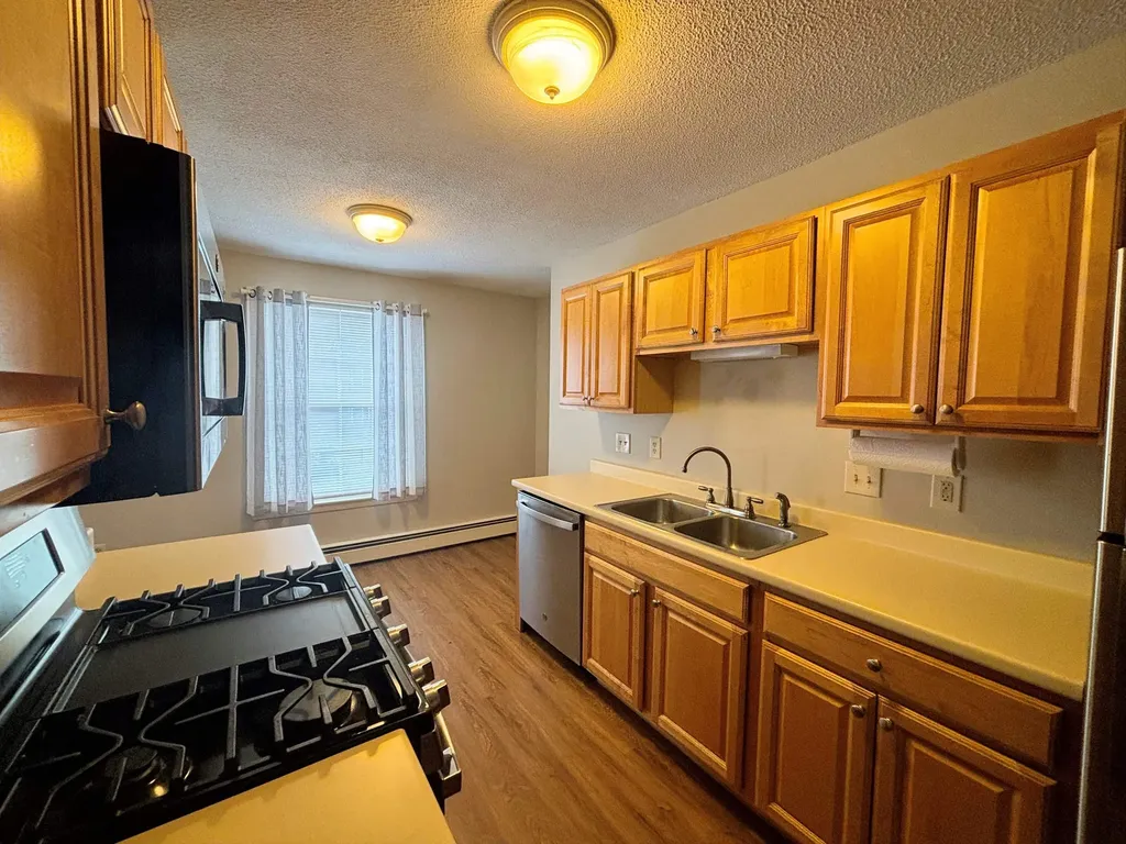 87 Winnacunnet Road Hampton NH 03842