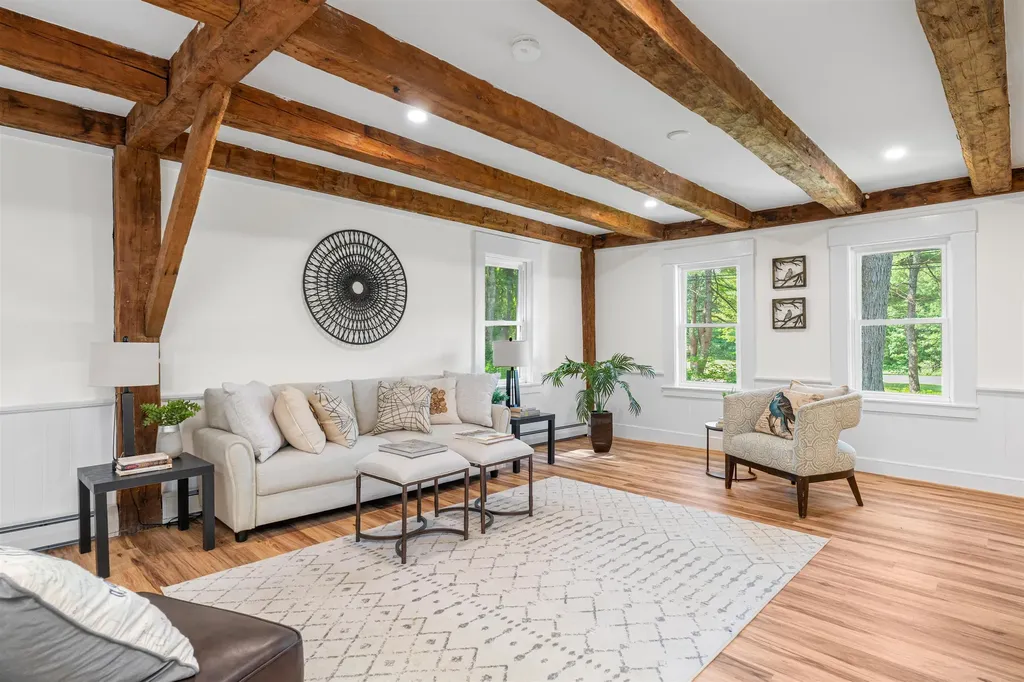 71 Plummer Hill Road Belmont NH 03220