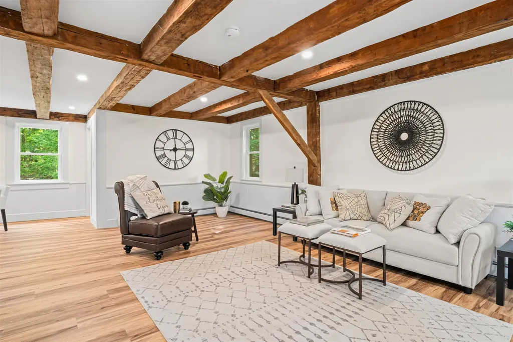 71 Plummer Hill Road Belmont NH 03220