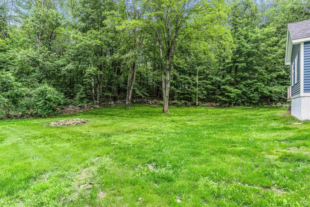 71 Plummer Hill Road Belmont NH 03220