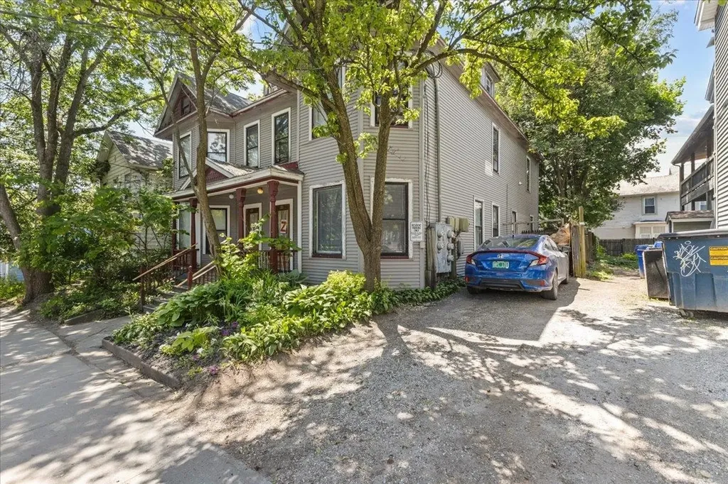 211-213 Saint Paul Street Burlington VT 05401