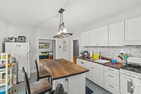 211-213 Saint Paul Street Burlington VT 05401