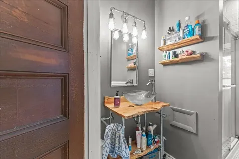 211-213 Saint Paul Street Burlington VT 05401