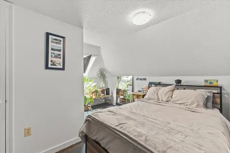 211-213 Saint Paul Street Burlington VT 05401